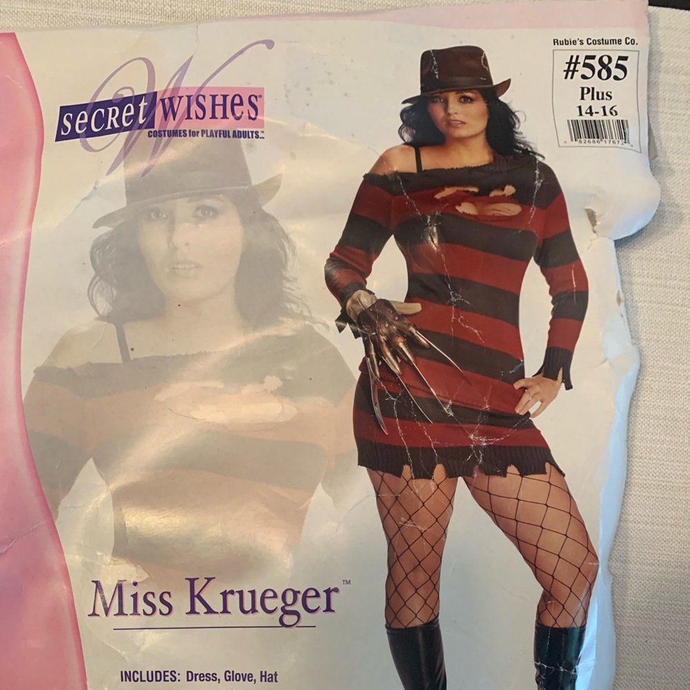 Women's Freddy Krueger Halloween costume size 14-16